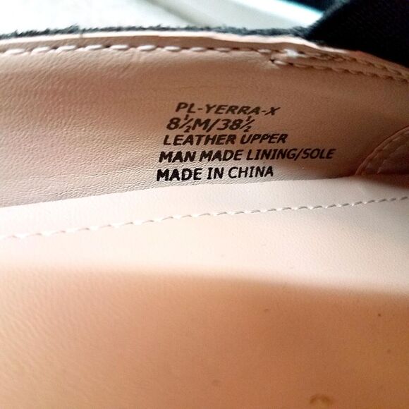 BCBGeneration Womens Yerra Size 8.5 Black Leather Slip On Perforated Loafer Mu - Picture 10 of 10